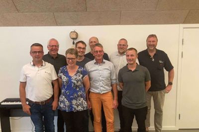 9 af KD’s 12 kandidater til det kommende valg i Ringkøbing-Skjern Kommune. Fra venstre er det Kim Mouridsen, Videbæk; Kristian Andersen, Tarm; Solveig Birkmose, Ringkøbing; Mathias Brosbøl, Videbæk; Jesper Lærke, Tarm; Hans Pedersen, Videbæk; Henrik Andersen, Sædding; Carsten Bjerg, Hvide Sande; og Jens Erik Damgaard, Ringkøbing. Iryna Moskaliuk, Merete Mogensen og Edvard Rasmussen var fraværende, da billedet blev taget. Foto: Privatfoto
