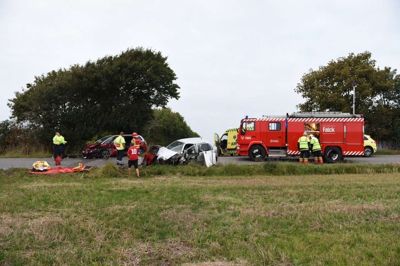 Et uheld sendte tre ambulancer, en lægebil og to brand- og redningskøretøjer til Hestkærvej mellem Finderup og Herborg tirsdag aften. Foto: Holck-Photo