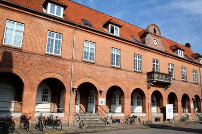 Børn og Unge-afdelingen på sygehuset i Herning har i øjeblikket travlt. For ligesom i resten af landet indlægges usædvanligt mange børn i øjeblikket med RS-virus. Foto: Christian Sjurman