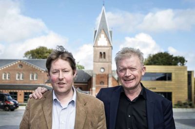 Hvis der er to, der står sammen inden for herningensisk kirkemusik, så er det fødselaren Kristian Marius Andersen og Mads Bille. Foto: Tom Laursen