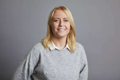 Louise Møller Christensen fra Tjørring vil få satellitkontoret i Birk som base, men hun vil stadig skulle køre ud til de kunder, der har brug for hendes specialiserede viden. Foto: PR-foto