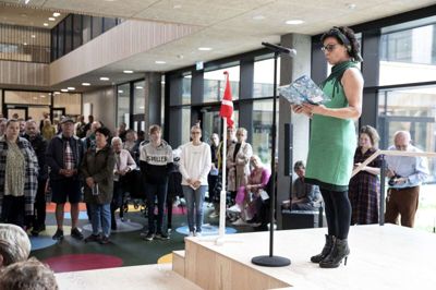 Siden 1. august har Susanne Rasmussen rent praktisk løftet opgaven som fælles skoleleder for Artium, Dalgasskolen og Blåhøj Skole. Nu skal hun stå i spidsen for en ny skolestruktur i Brande og Blåhøj. Billedet her er fra indvielsen af Artium. Foto: Tom Laursen