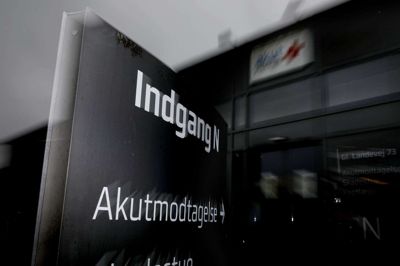Hospitalsledelsen i Herning lægger sig fladt ned og beklager, at Allan Nielsen og hans hustru for små to uger siden måtte opleve at vente i mere end seks timer på skadestuen i Herning. Foto: Henrik Ole Jensen
