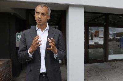 Justitsminister Mattias Tesfaye ønskede ikke at stille op til interview efter samrådet. Foto: Henrik Ole Jensen