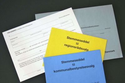 Det er allerede nu muligt at afgive sin stemme til kommunal- og regionsrådsvalget. Det går man ved at besøge Borgerservice i sin egen kommune eller for den sags skyld i en hvilken som helst anden kommune. Stemmen tælles uanset først op på valgdagen på det valgsted, hvor vælgeren hører hjemme. Man skal medbringe billedlegitimation, for at stemme. Foto: Allan boye Thulstrup