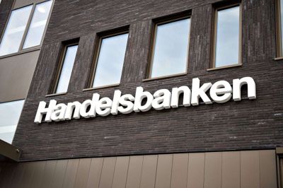 Ifølge en bankekspert er det usandsynligt at Vestjysk Bank overtager Handelsbanken, men han vil ikke udelukke det. Den administrerende bankdirektør i Vestjysk Bank vil ikke kommentere på sagen. Foto: Ritzau/Scanpix