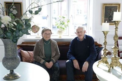 To kolleger i politik fra hver sin fløj og hver sit parti, men i et 25 år langt samarbejde. De er enige om, at meget har ændret sig i politik, og de er ikke nødvendigvis glade for kommunalpolitik anno 2021. Foto: Henrik Ole Jensen
