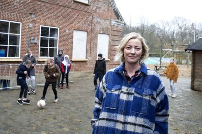 For et halvt år siden blev 40-årige Lisa Michelsen formand for skolebestyrelsen på Studsgård Friskole. Hun havde for inden siddet med i bestyrelsen og er selv mor til to af eleverne på friskolen. Foto: Henrik Ole Jensen