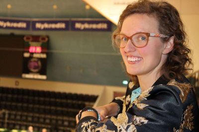 Selvom der ikke blev plads til Charlotte Kold fra Enhedslisten i byrådet i denne omgang, så er hun både stolt og glad for det resultat partiet opnåede. Foto: Laila Kempel