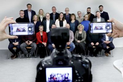 Ikast-Brande Kommunes byråd for årene 2022 til 2025 har holdt sit første møde. Et af de to punkter på dagsordenen var at aftale lønnen for diverse poster i byrådets udvalg. Foto: Henrik Ole Jensen