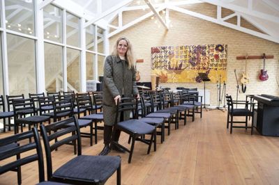 Om ganske få dage får forstander Vibeke Lundbo selskab af et nyt hold elever, som tager plads på højskolen i Skærbæk. Foto: Tom Laursen