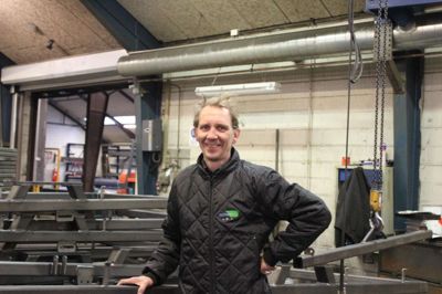 Lars Michael Jørgensen er selvudlært svejser - de seneste 25 år hos Fasterholt Maskinfabrik. Foto: Privatfoto