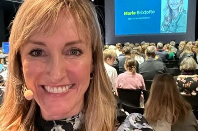 Marie Brixtofte tog en selfie på Fermaten, hvor hele 181 havde sikret sig billet. Foto: Privatfoto