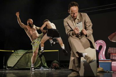 Don Gnu indtog Team Teatret med en fysisk og tankevækkende forestilling. Foto: Engedahl Fotografi