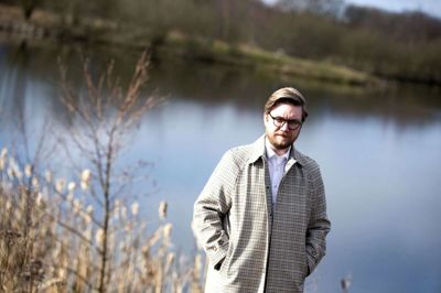 Rasmus Norup har som erhvervsdirektør sin daglige gange i Innovatorium i Birk. Tidligere har han også haft hjemmebane i byrådssalen i Herning. Det har fristet mere end eksempelvis backpacerture sydpå og ungdomsrejser til Sunny Beach. Foto: Tom Laursen
