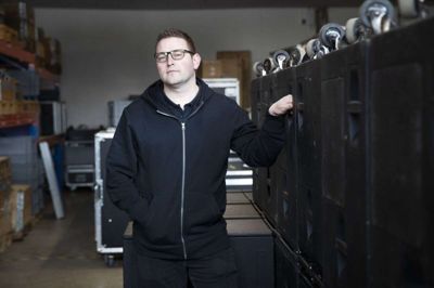 Lars Lundorff er direktør hos Pro Sound & Light - selv om de ikke rigtig bruger titler i firmaet. Foto: Malene Tswai