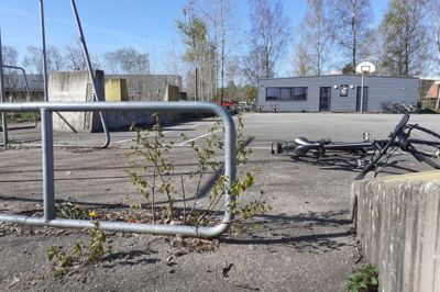Parkourbanen på Holtbjerg er støttet af fonden Realdania med 300.000 kroner og blev indviet for 10 år siden. Nu foreslår Terminalens daglige leder, Kevin King, at anlægget flyttes til Terminalen, så det igen kan blive brugt. Foto: jesper Wind