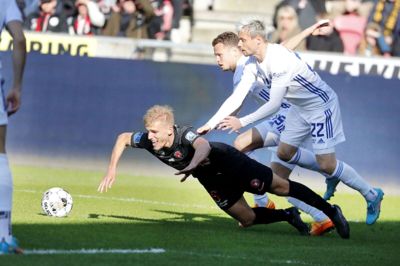 FC Midtjylland jagtede en sejr, men topbraget mod FC København endte 0-0 efter et intens opgør foran godt 11.000 tilskuere. Foto: Tom Laursen