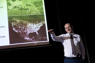 Ifølge fremtidsforsker Jesper Bo Jensen har geopolitiske ændringer gjort, at områdets med dets store industri ligger lunt i svinget, når det kommer til fremtidens arbejdsplads. Foto: Jakob Stigsen Andersen
