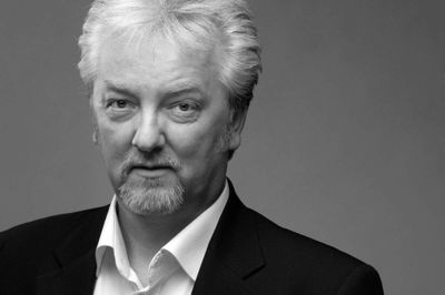 Jens Krogsgaard begyndte som forsanger i et rockband, men tog et sving og har de seneste tre årtier sunget tenor-partier i ind- og udland. Foto: PR-foto