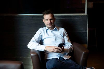 Martin Nygaard administrerer facebookgruppen "Vores Herning", der har over 34.000 medlemmer. Foto: Malene Tswai