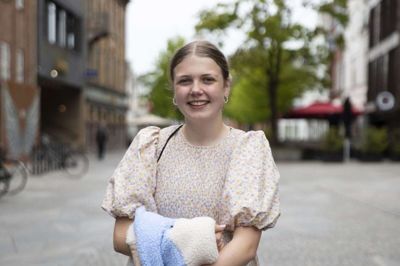 Rikke Møller Vernersen, Vamdrup Skole:- At være sammen med vennerne. Vi går og hygger os og shopper lidt. Det er ikke nogen voksne, som går og holder øje. Man er lidt på egen hånd med vennerne.Foto: Malene Tswai