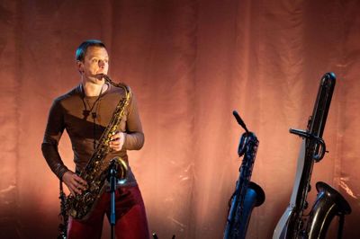 Fredag kan du og dine børn blandt andet opleve forestillingen »Ilt« på Team Teatret. PR-foto: Søren Meisner