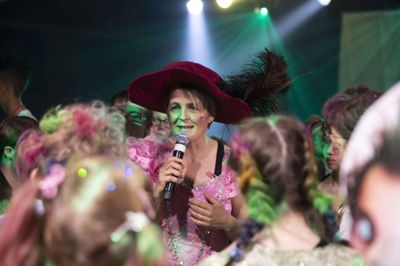 Den tidligere landsholdsspiller i håndbold Rikke Nielsen er en særdeles populær skikkelse. Den sympatiske nordjyde grundlagde LykkeLiga i 2017, og lørdag var det tid til dette års LykkeCup i Herning. Foto: Malene Tswai