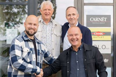 Kim Lauritsen - nederst til højre - bliver kædeansvarlig hos Dansk Outlet, der er grundlagt af Jens Nørskov - øverst til venstre. Øverst til højre er det Jan Bjærre, bestyrelsesformand, og nederst til venstre er det direktør Nicolai Nørskov. Foto: PR-foto