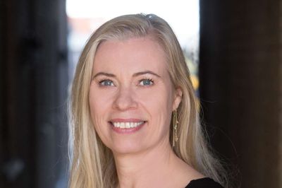 Indehaver af Karina Lehmanns Skønhedspleje, Karina Lehmann, fortæller, at argurker blandt andet kan give fugt til huden. Foto: PR-foto