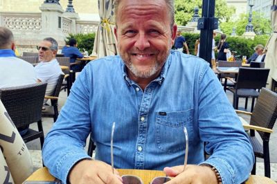 - Man får masser af sol på sådan en vandreferie i Alperne, siger Allan Kristensen. Foto: Privatfoto