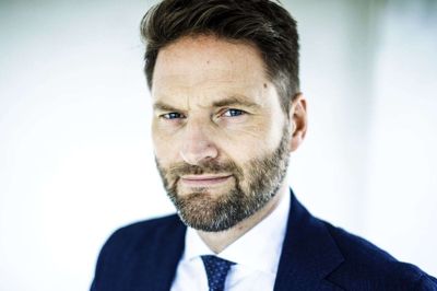 Teenage-tv-kiggeriet hjemme i Gjellerup førte Jesper Saugmandsgaard Øe ind i juraens verden, fordi han blev fascineret af serien »LA Law«. Som partner hos Kammeradvokaten er han nu selv med til at knække koderne i store og komplekse konkurs-sager. Foto: PR-foto