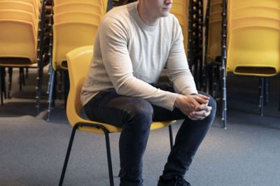 Rasmus Sommer, projektchef for Mental talk, har lært meget om mental sundhed i arbejdet med folkemødet. Han ved ikke, hvad der skal ske, efter at hans kontrakt udløber 1. oktober. Foto: Malene Tswai