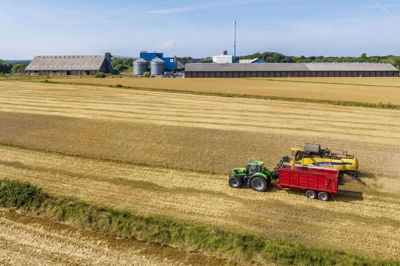 Vestjyllands Andel sælger sine produkter til landbruget og er som andelsselskab også i stort omfang ejet af landmændene. Foto: PR-foto