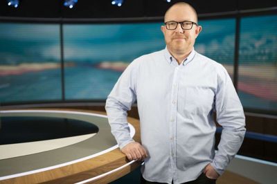 Jens Hansen udskyder foreløbigt den store runde fødselsdagsfest, indtil hans hustru også runder 50, så på dagen bliver det hygge derhjemme i familiens skød. Foto: PR-foto