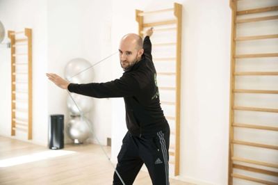 Mobilitetstræningen er noget af det vigtigste, Jimmi Højberg kommer til at undervise i på de nye golfhold. Foto: Malene Tswai