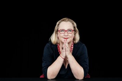 Katja Iversen nyder livet og har gang i mange spændende projekter. Blandt andet har hun for nylig været moderator til FN’s generalforsamling i september. Foto: Stine Heilmann