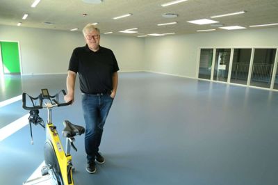 Ulrik Hyldgaard er yderst tilfreds med de løbende energioptimeringer i hallerne - og håber på yderligere optimeringer fremover. Foto: Jesper Wind
