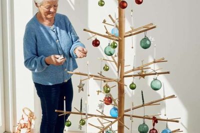 Verdens mest bæredygtige juletræ er CO2-negativt og fremstillet i bambus. Tanken er, at Bambooxmas kan bruges hele året til forskellige formål, lyder det fra Erik Ebbe. PR-foto/ Frank Ulstrup