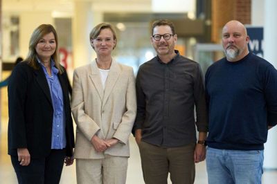 Direktør Inge Dolmer (t.v.) med den nye chefgruppe bestående af uddannelseschef Dorte Greve Engsig, økonomi- og administrationschef Ernst Löwe Lindberg og uddannelseschef Henrik Saul (t.h.). Foto: PR-foto