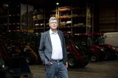 Kristian Helms er anden generation i Helms TMT-Centret, og han har dermed både prøvet at få overdraget maskinfirmaet og give det videre. Foto: Malene Tswai