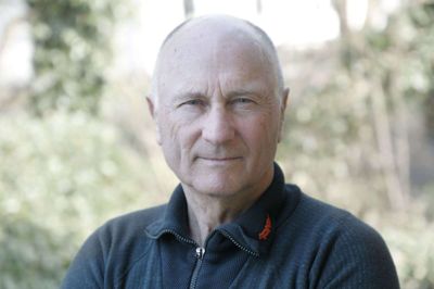 Jan Grünberger er formand for borgerforeningen i Sørvad og med i den arbejdsgruppe, der siden sidste år har undersøgt muligheden for etableringen af et fjernvarmeværk i byen. Han undrer sig dog over, at det er et sjællandsk firma - og ikke et lokalt - der har budt ind på opgaven i de to byer. Foto: Henrik Ole Jensen