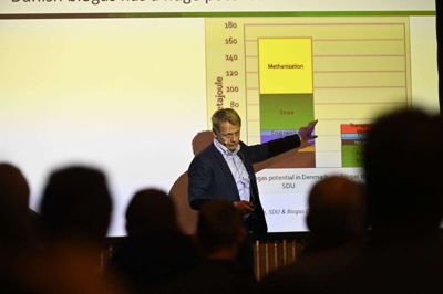 Birger Parsby Olesen kunne på Agromekmessen fortælle, at firmaet Bioman er langt fremme med planer om en biogas-tanskstation i Herning. Foto: MCH/Lars Møller