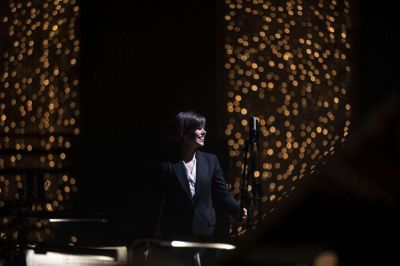 Herning Kirkes Drengekors dirigent, Charlotte Rowan. Foto: Malene Tswai.