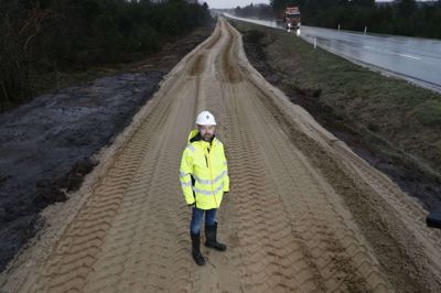 Adam Huntington er selv på byggepladsen omkring en gang om ugen for at sikre, at alt skrider frem som planlagt. Indtil nu ser det godt ud i forhold til planen. Foto: Henrik Ole Jensen