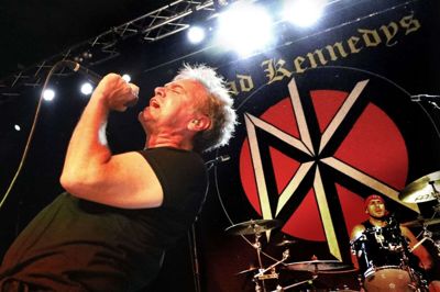 Fermaten og Kontrast arbejdede også sammen om at få Dead Kennedys til Herning i august sidste år. Nu vil de to spillesteder hjælpe Ukraine. Foto: Henrik Ole Jensen