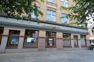 Det bliver i de eksisterende lokaler på Østergade, de tre Herning-afdelinger af Jyske Bank og Handelsbanken samles. Foto: Christian Sjurman