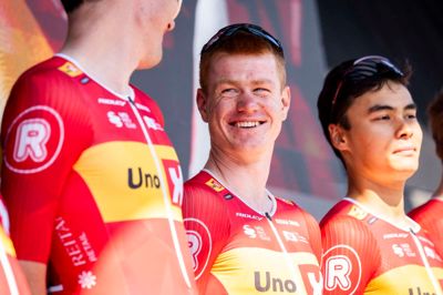Henrik Breiner Pedersen (i.m.) fra Sdr. Felding kan nu kalde sig selv World Tour-rytter. Det norsk-danske mandskab Uno-X bliver fra næste sæson en del af cykelsportens fineste selskab.