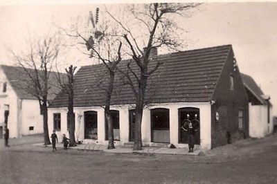 Sådan så Brugsen i Timring ud i 1943. Foto: Timring Arkiv