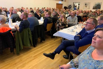 Efter informationsmødet om fælles varmeforsyning i september 2022 har arbejdsgrupper i flere landsbyer arbejdet videre med en fælles løsning. De - og andre særligt interesserede - inviteres nu til endnu et informations- og inspirationsmøde for at høre om andres erfaringer og om mulighederne. Foto: Arkivfoto